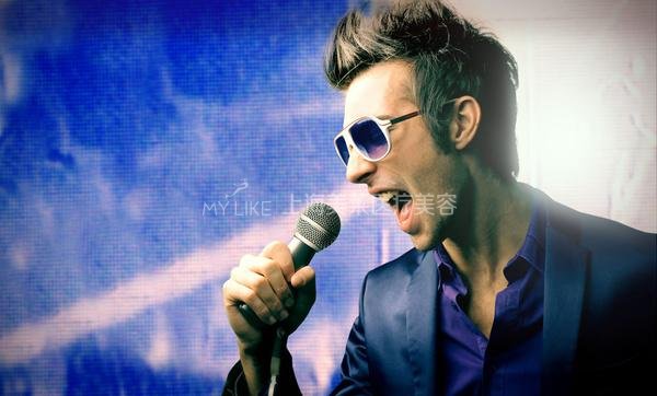 为什么我看起来不温柔?因为我的咬肌很大~